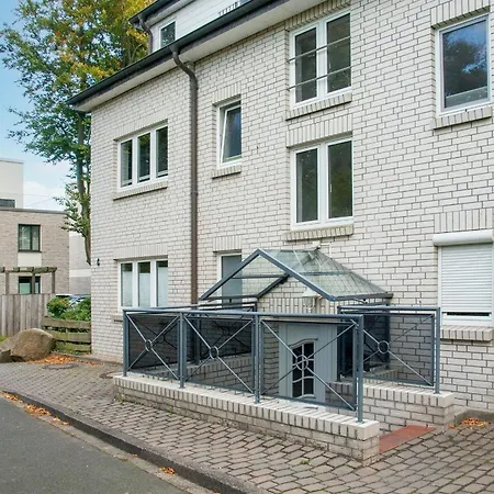 Apartment Strandhaus Am Yachthafen 1 *